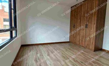 EN VENTA - INCREIBLE DEPARTAMENTO DE 3 HABITACIONES CON BALCÓN, en Av. 1ro de mayo, Quinta Lucrecia.