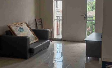 di sewakan rumah 2 lantai plus furniture untuk rumah tinggal