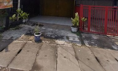 RUKO SEWA RAMAI !!! 2 Lantai siap huni Strategis di Sukmajaya Depok