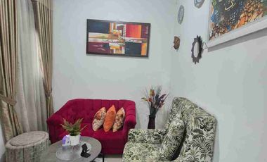 Disewakan u/ R tinggal 2 lantai furniture dalam. komplek