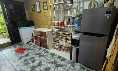 Disewakan u/ R tinggal 2 lantai furniture dalam. komplek