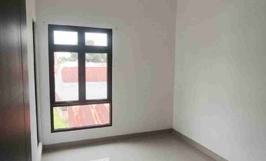 Over Kredit Rumah Cakep 2 Lantai di Jatiasih Bekasi