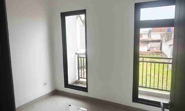 Over Kredit Rumah Cakep 2 Lantai di Jatiasih Bekasi