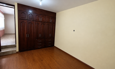 Casa Rentera en Venta - Sector Mitad del Mundo