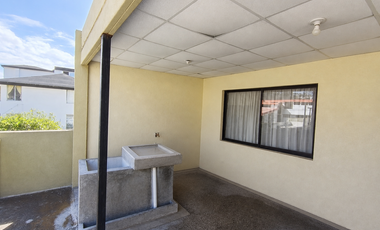 Casa Rentera en Venta - Sector Mitad del Mundo