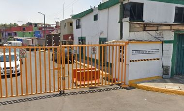 VENTA CASA CENTRICA EN EL ROSARIO AZCAPOZALCO