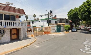 VENTA CASA CENTRICA EN EL ROSARIO AZCAPOZALCO