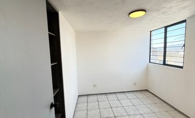 Casa Duplex Planta Alta en venta en Paseo de la Serenata, dentro de Balcones de Santa María, Tlaquepaque