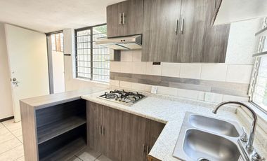 Casa Duplex Planta Alta en venta en Paseo de la Serenata, dentro de Balcones de Santa María, Tlaquepaque