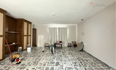 Renta | Casa 4 habitaciones Amplios espacios Fraccionamiento Costa de Oro