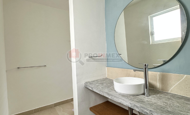 Renta | Casa 4 habitaciones Amplios espacios Fraccionamiento Costa de Oro