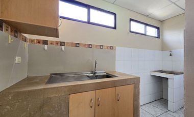 Alquiler de Suite de 2 Ambientes, 2do Piso - Urbanización Entre Ríos, Vía a Samborondón