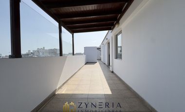 Oportunidad en Surco: Departamento de 157 m² con terrazas, vista al parque y acceso por escalera