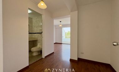 Oportunidad en Surco: Departamento de 157 m² con terrazas, vista al parque y acceso por escalera