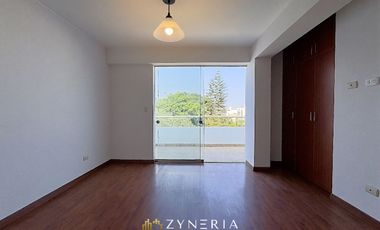 Oportunidad en Surco: Departamento de 157 m² con terrazas, vista al parque y acceso por escalera