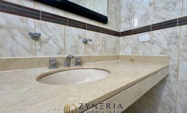 Oportunidad en Surco: Departamento de 157 m² con terrazas, vista al parque y acceso por escalera