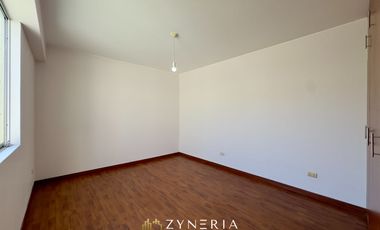 Oportunidad en Surco: Departamento de 157 m² con terrazas, vista al parque y acceso por escalera