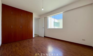 Oportunidad en Surco: Departamento de 157 m² con terrazas, vista al parque y acceso por escalera