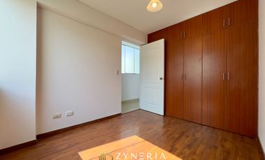 Oportunidad en Surco: Departamento de 157 m² con terrazas, vista al parque y acceso por escalera