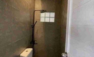 HOUSE AND LOT FOR SALE