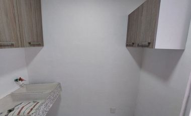 CASA EN RENTA EN BOSQUES DE ICA ZINACANTEPEC CON JARDÍN Y SEGURIDAD 24/7