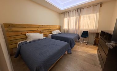 Amplio Departamento en Renta en el Centro de Playa del Carmen – 2 Recámaras