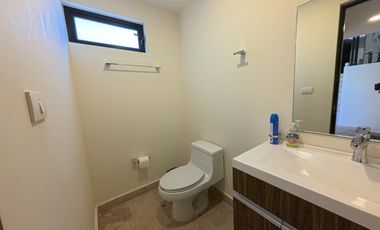 Amplio Departamento en Renta en el Centro de Playa del Carmen – 2 Recámaras