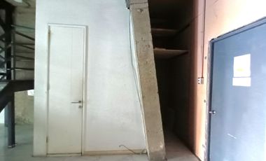 ARRIENDO Local Comercial de 98,93 m2 + 94 m2 en piso 2, Metro Irarrázaval