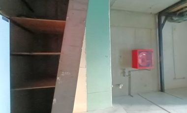 ARRIENDO Local Comercial de 98,93 m2 + 94 m2 en piso 2, Metro Irarrázaval