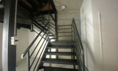 ARRIENDO Local Comercial de 98,93 m2 + 94 m2 en piso 2, Metro Irarrázaval