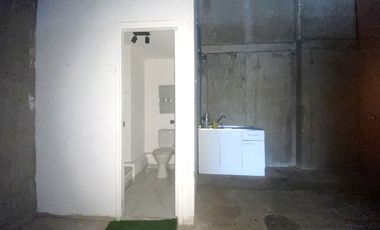 ARRIENDO Local Comercial de 98,93 m2 + 94 m2 en piso 2, Metro Irarrázaval
