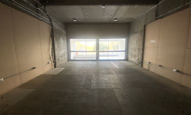 ARRIENDO Local Comercial de 98,93 m2 + 94 m2 en piso 2, Metro Irarrázaval