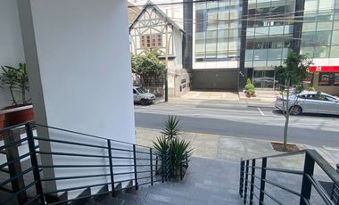 ALQUILER FLAT EN MIRAFLORES. EDIFICIO MARIO LARA. ASCENSOR DIRECTO, EDIFICIO DE POCOS DPTOS