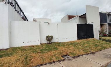 Se vende terreno en Bosques de Santa anita