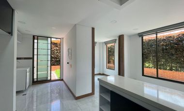 SE VENDE HERMOSA CASA ESQUINERA EN ZIPAQUIRÁ