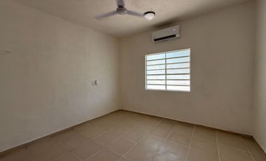 CASA EN RENTA SOBRE AVENIDA, A PASOS DEL ESTADIO DE SALVADOR ALVARADO - MERIDA, YUCATAN.