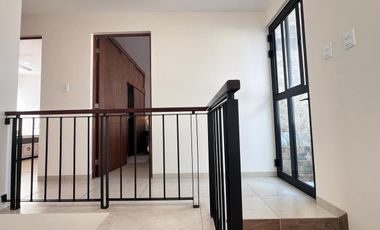 Renta De casa en Privada Valle Real carretera Rioverde pasando periférico Slp