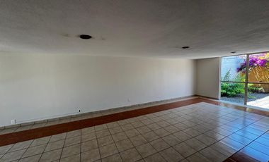 CASA EN RENTA CERCA DE PLAZA CRISTAL - 16 DE SEPTIEMBRE - UVP