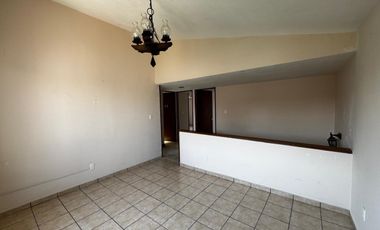 CASA EN RENTA CERCA DE PLAZA CRISTAL - 16 DE SEPTIEMBRE - UVP