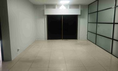 Alquiler bodega y oficina