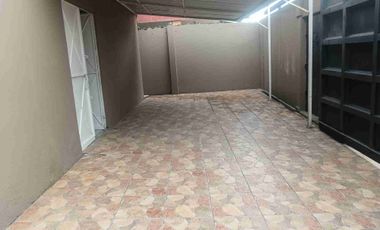 Alquiler bodega y oficina