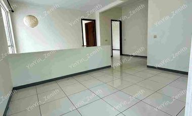 Rumah 2 Lantai Halaman Super Luas Cluster Premium KBP