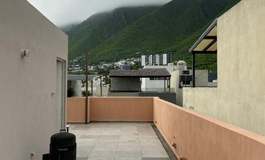 Casa en renta en Paseo del Vergel – Zona Sur Monterrey 💰 $29,000 MXN mensuales (mantenimiento incluido)