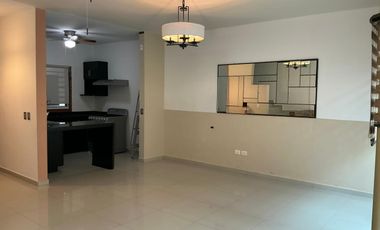 Casa en renta en Paseo del Vergel – Zona Sur Monterrey 💰 $29,000 MXN mensuales (mantenimiento incluido)