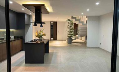 ESTRENA CASA EN PUERTA DE HIERRO