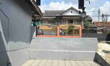 DIJUAL CEPAT RUMAH DAN 2 KIOS PINGGIR DI KUNINGAN
