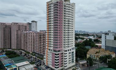 3 Bedrooms with Balcony 101sqm with Parking in N. Domingo Quezon City The Valencia Hills