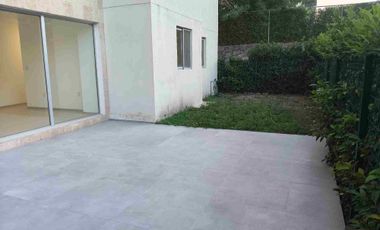 Renta departamento planta baja con jardín 2 recámaras 2 baños amenidades Pet friendly