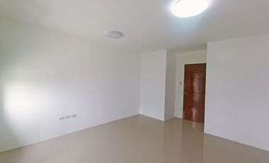For Sale! Dulalia Meycauayan Preselling Townhouse with 3BR 4.925M -AJCV