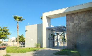 CASA EN VENTA EN RESIDENCIAL GRAN SEGOVIA, MEXICALI